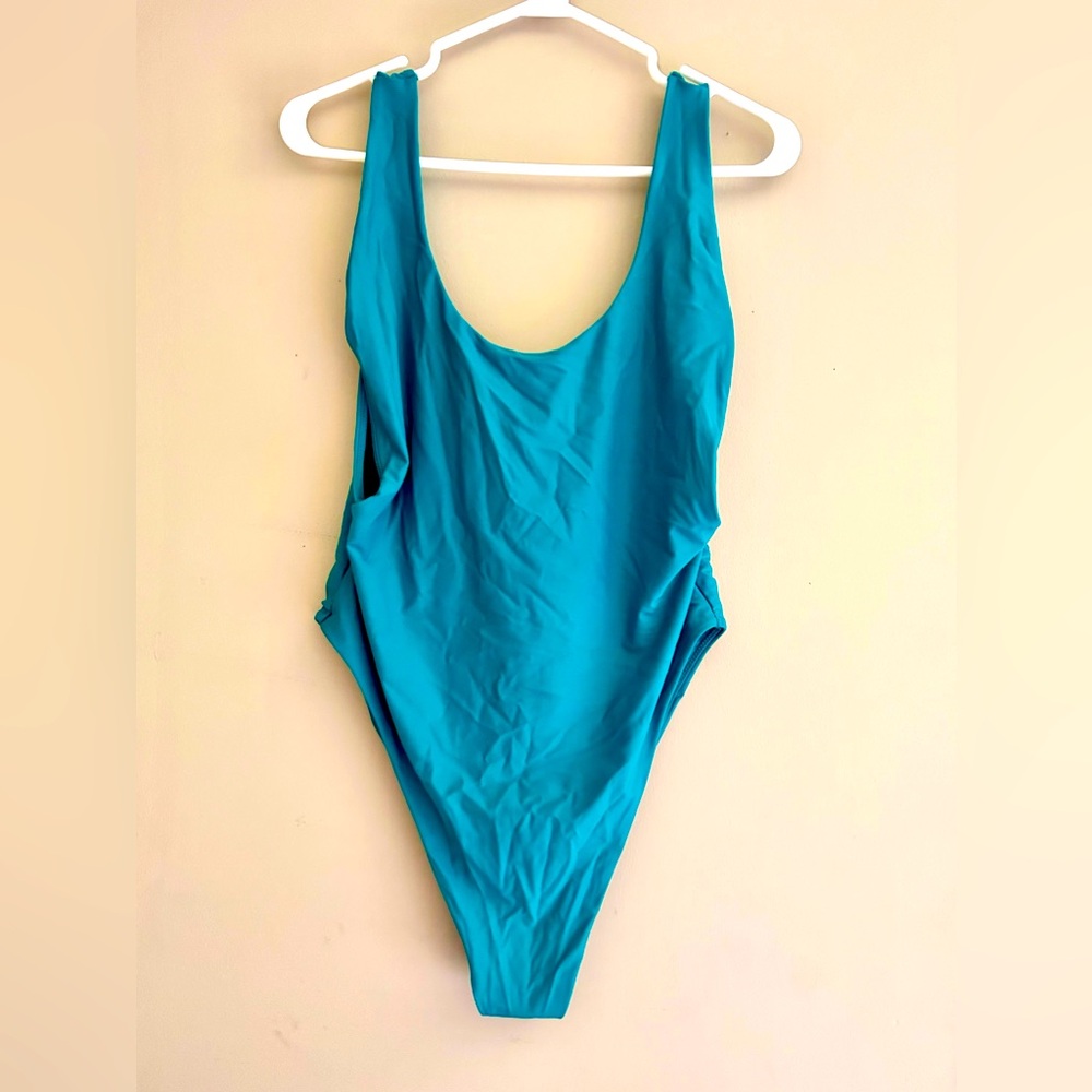 High-cut swimsuit